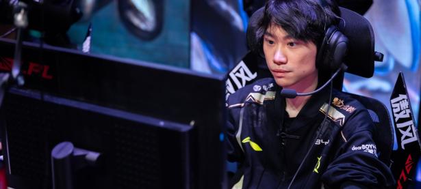 亿万娱乐- theshy近期直播回放 