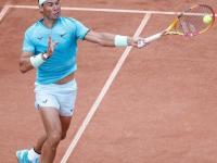 亿万娱乐- 西班牙球员纳达尔 