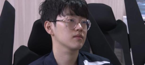 亿万娱乐-关于Scout迎来三赛季高光表现，RNG球迷沸腾！的信息