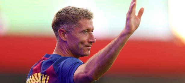 亿万娱乐-莱万多夫斯基新星出色防守表现惊艳，SKT未来可期！的简单介绍