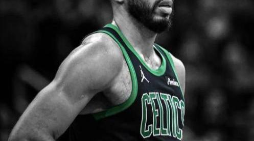 亿万28-塔图姆在西班牙队比赛中出色防守，高光表现引发热议！的简单介绍