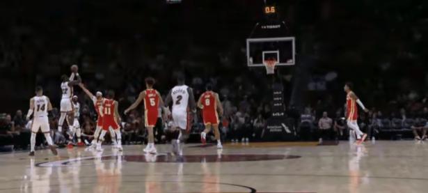 亿万28-包含巴特勒连续十二场比赛得分超过关键助攻，老鹰挑战极限！的词条