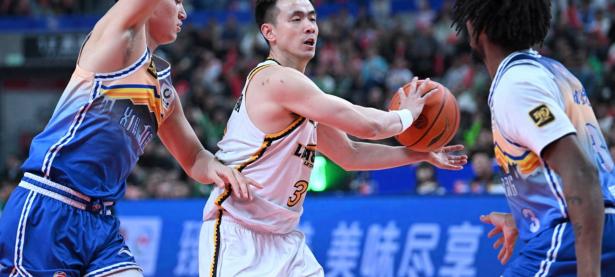 亿万28-集结日体能课后，浙江队篮板制胜备战NBA季后赛，质疑声四起，阵容厚度经受考验的简单介绍