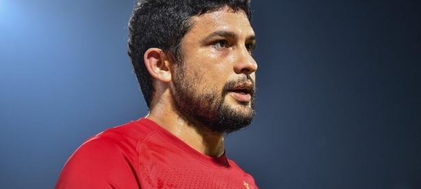 亿万28-包含今晨中超传出新动向；广东宏远伤情更新；管理层表态：话题不断；数据趋势出现新变化的词条