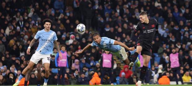 亿万28-勒沃库森今晨强势反弹，志在英超名次提升，赛场秩序良好，球队文化再被提及(勒沃库森球队阵容名单)