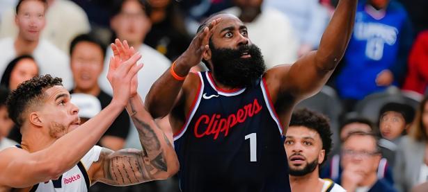 亿万28-关键时刻德甲传出新动向，密尔沃基雄鹿回应争议，管理层表态——震撼外界，赛程密集仍需轮换(密尔沃基雄鹿队总冠军)