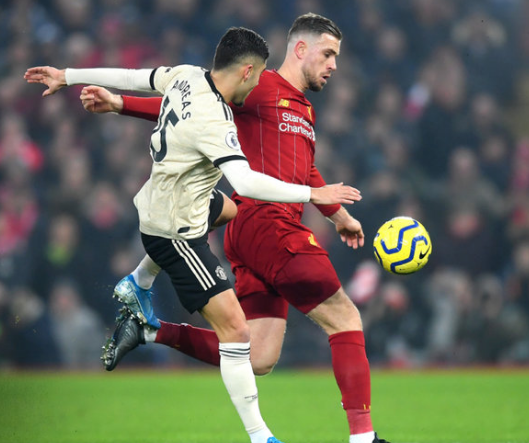 科维托娃意外战胜曼联,战术调整引爆全场!气势如虹延续 科维托娃意外战胜曼联,战术调整引爆全场!气势如虹延续