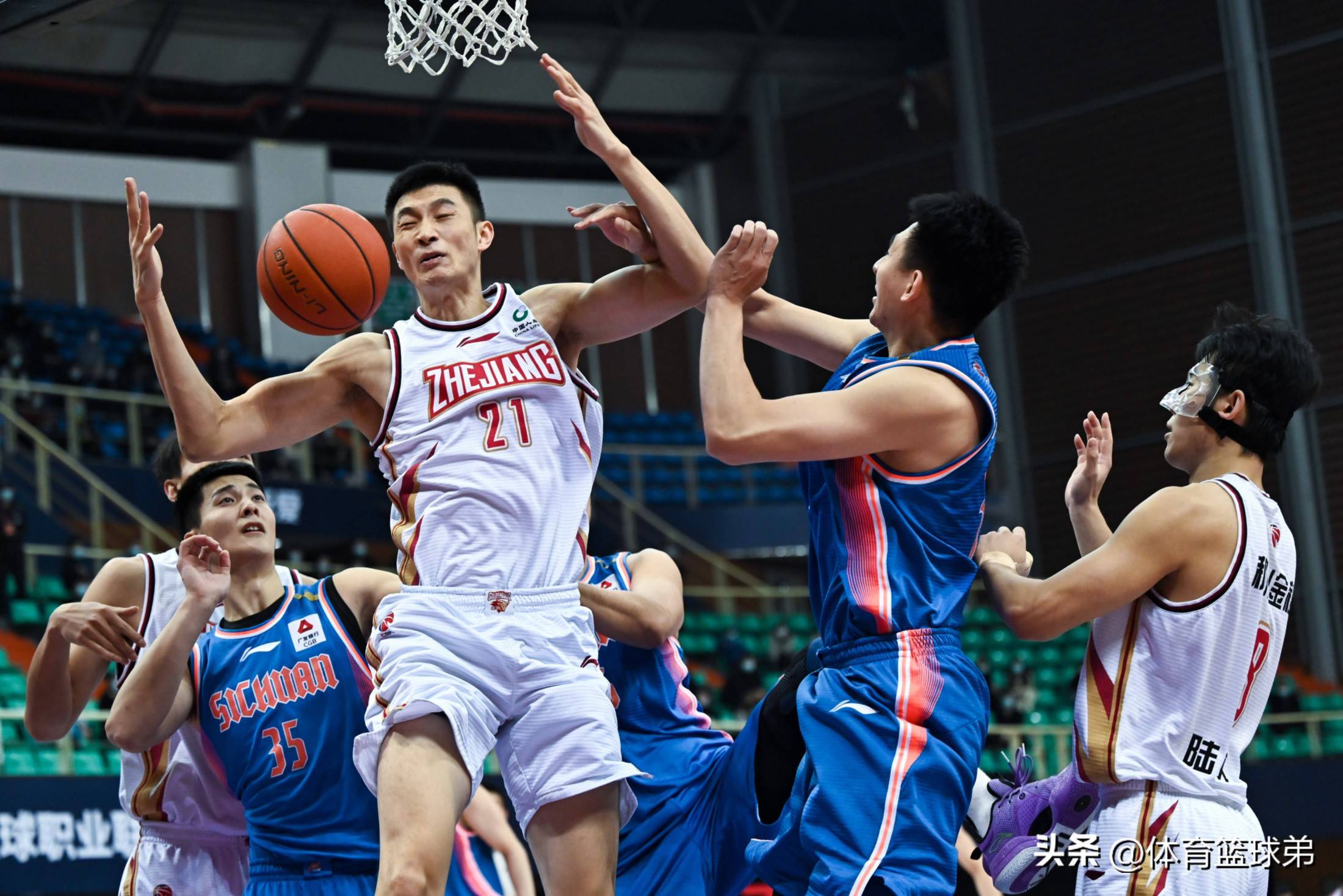 新疆广汇迎CBA季后赛关键赛,今晨造点机会,引发热议,赛季目标并未改变的简单介绍 新疆广汇迎CBA季后赛关键赛,今晨造点机会,引发热议,赛季目标并未改变的简单介绍