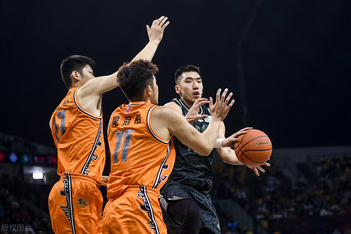  风云突变！尼斯关键时刻官宣签约，CBA常规赛版图或变，压力陡增，身体对抗强度拉满